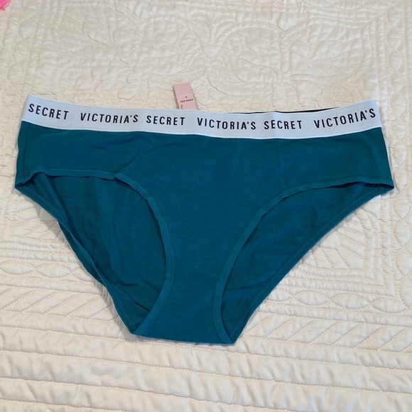 VICTORIA'S Secret Panty Bundle - Picture 8 of 13